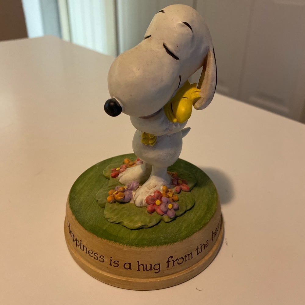 Snoopy figurine